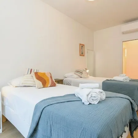 Apartment The Giant With View Renovated 2025 Desenzanoloft Official Partner Homes & By Marriott Bonvoy