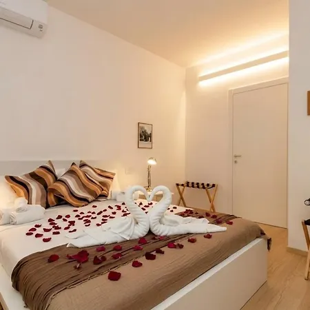 The Giant With View Renovated 2025 Desenzanoloft Official Partner Homes & By Marriott Bonvoy Appartement *