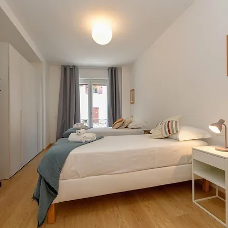 Desenzanoloft Official Partner Marriott Homes & - The Giant - Renovated 2025 - View